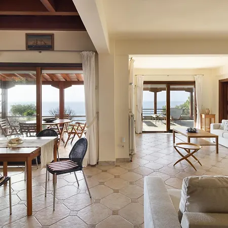 Sunset Boulevard, Kastri #feelslikehome Апартаменты *